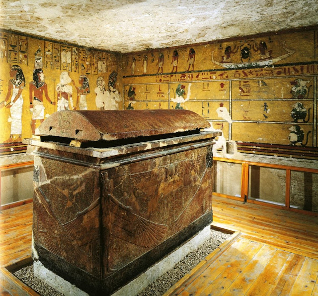 Саркофаг фараона Хеперхеперура Ай, XVIII династия