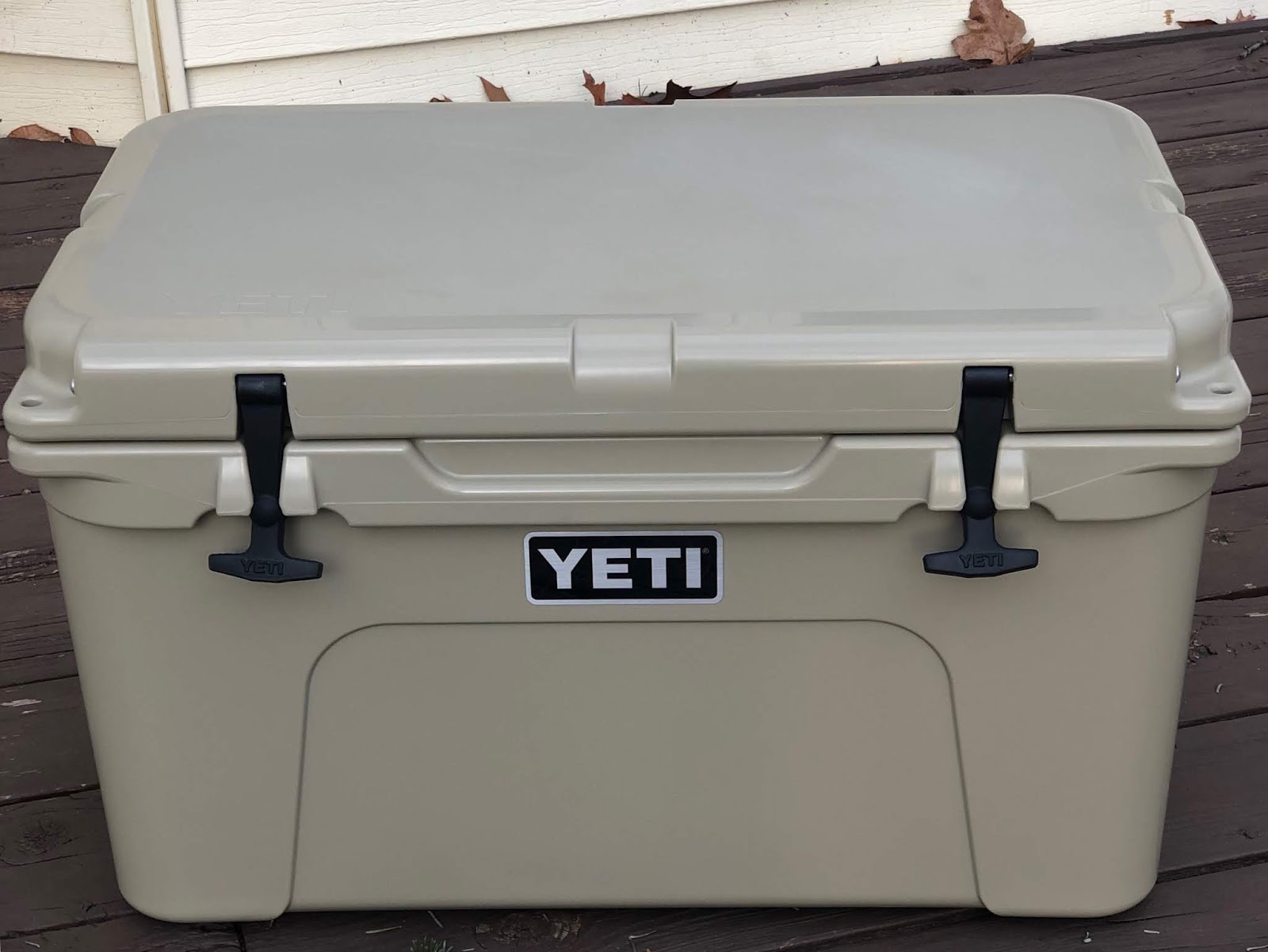 igloo maxcold vs yeti