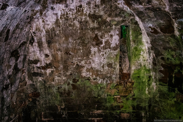 Сочинение про усадьбу рукавишниковых Каменные стены грота