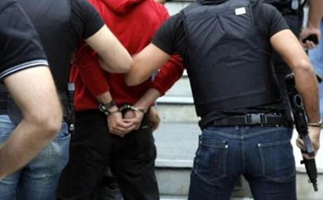 Εύβοια: Τέσσερις συλλήψεις το τελευταίο 24ωρο σε Χαλκίδα, Παραλία Αυλίδας και Κονίστρες