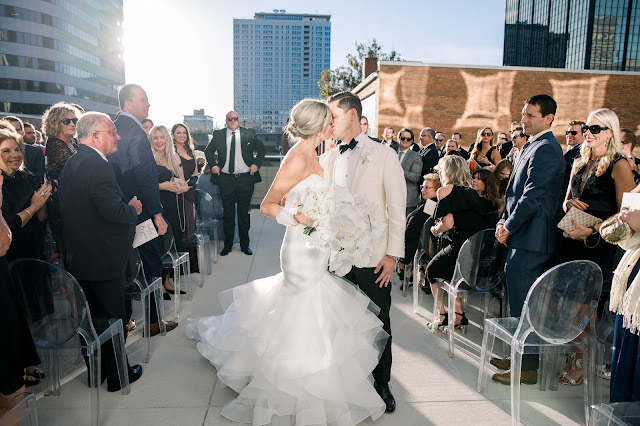 St. Louis Wedding Photographer & Videographer | Black & White Minimalist Wedding | Jewish Wedding | Rooftop Poolside Wedding