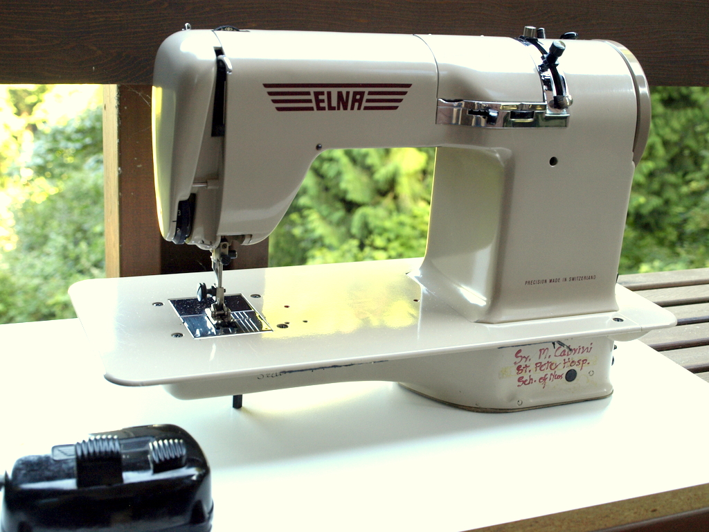 Tight Acres Elna Plana Supermatic