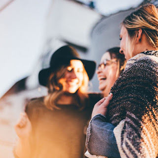 qué significa amistad, cómo ser amigas de verdad. Elena Mayorga