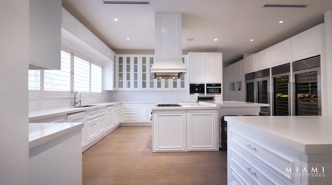 53 Interior Design Photos vs. 4100 Kiaora St, Miami Luxury Mansion Tour