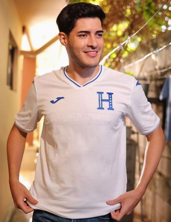 ホンジュラス代表 2021-2022 ユニフォーム-ホーム