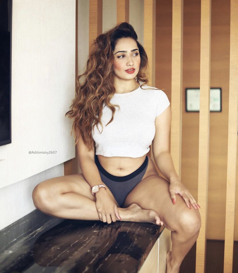 [Image: Aditi%2BMistry20.jpg]