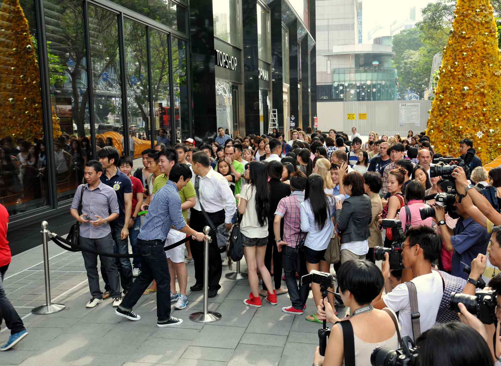 izcream Singapore Fashion Blog Abercrombie & Fitch Opening In Singapore