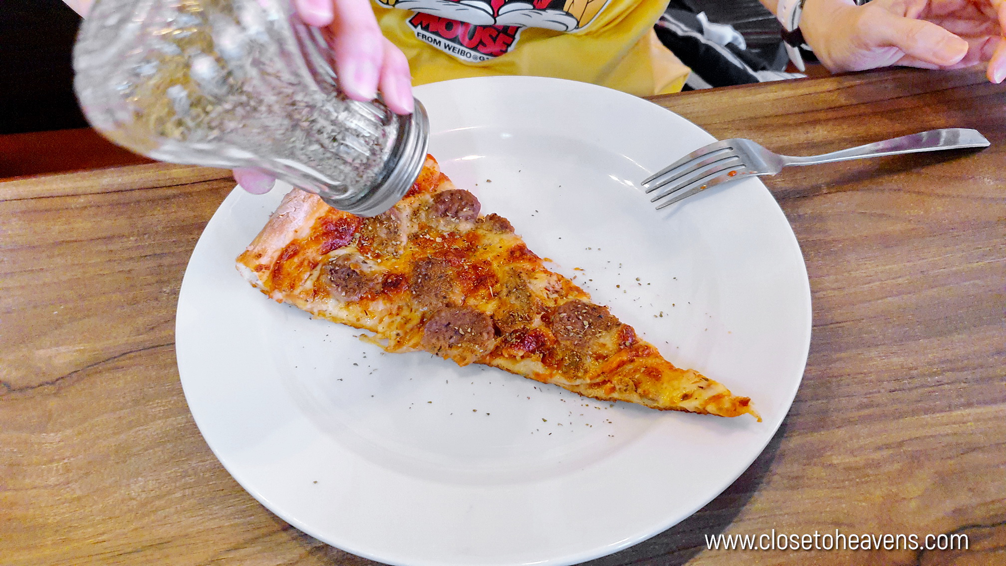 New York Pizza House Pattaya พิซซ่าขนาดยักษ์ 21"