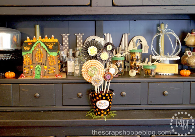 haunted house gingerbread house
