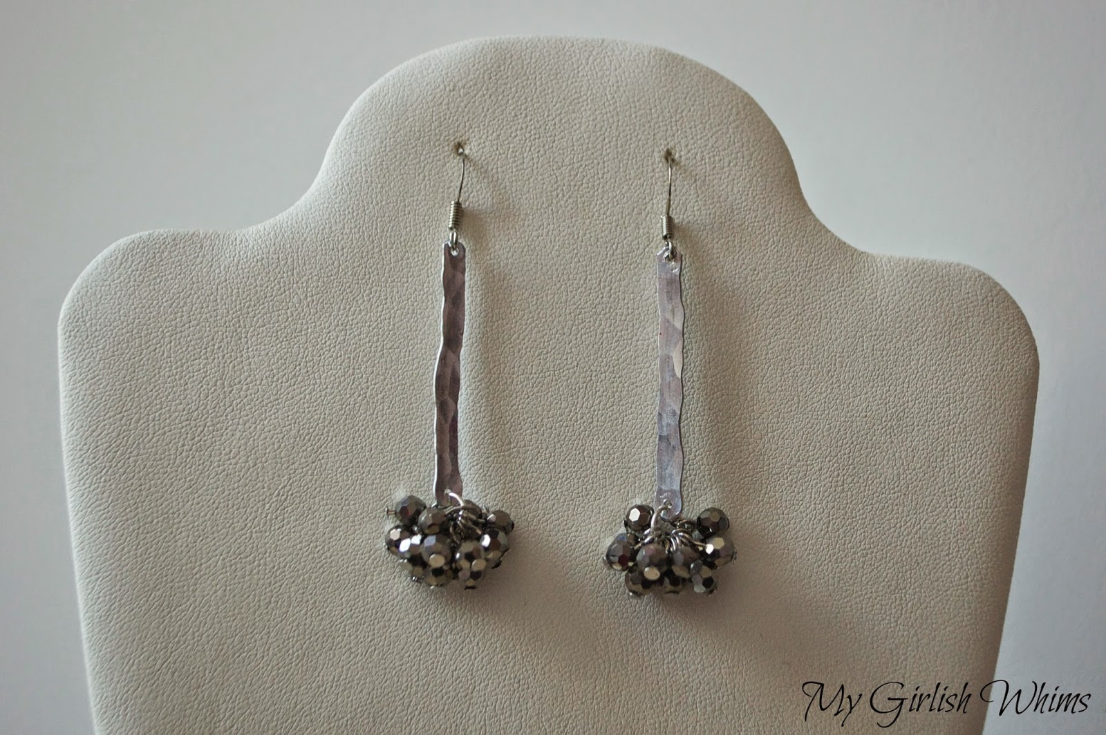 Easy Hammered Wire Earring Tutorial - My Girlish Whims