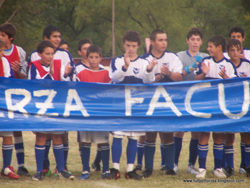 Uruguay aplastó a Chile - FutbolFlorida