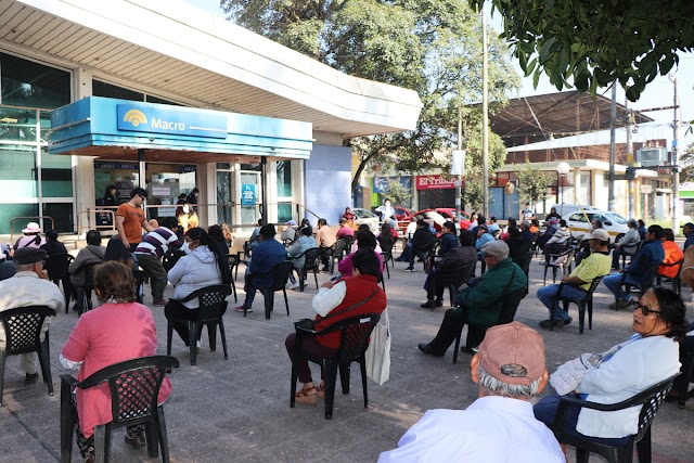 Reabrirán los bancos para que cobren los jubilados en Jujuy