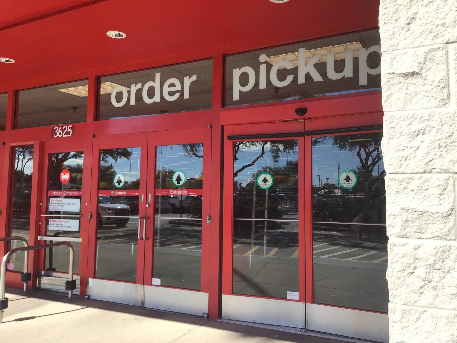 260 target remodel 1900x700- exterior 1 Target #1051 (Pre-Remodel to Post-Remodel) - Tampa, FL