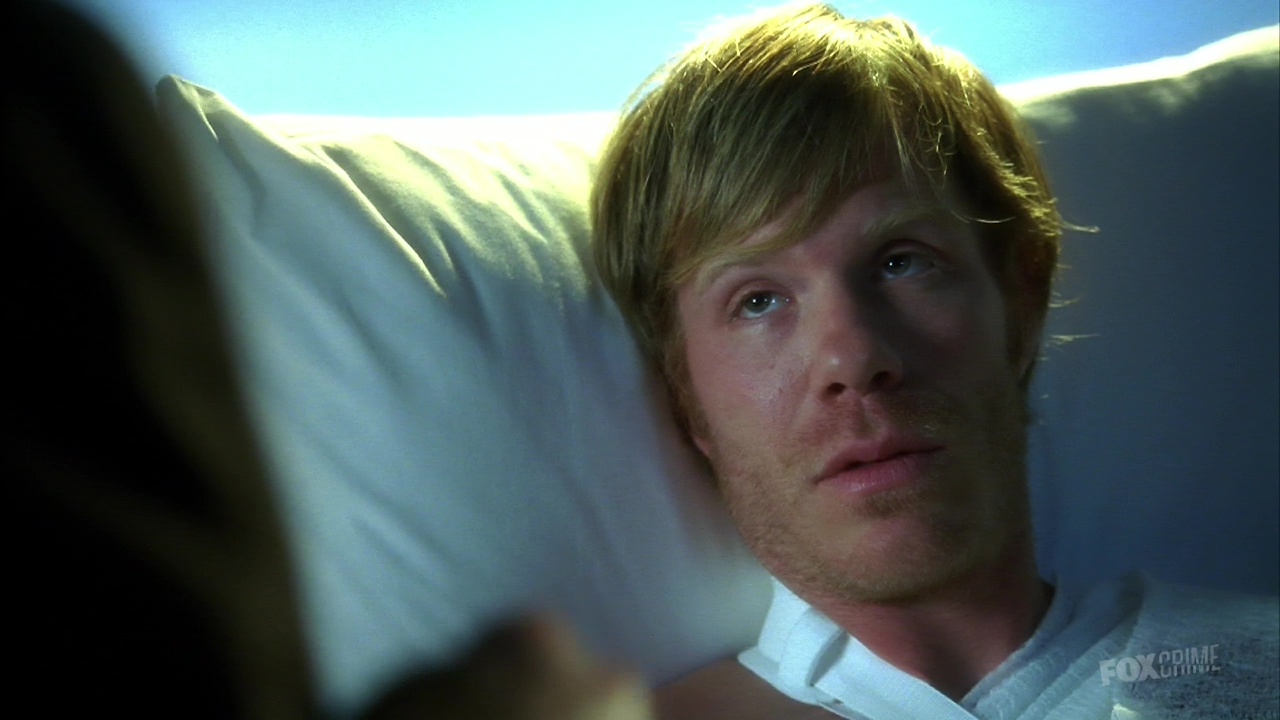 Films Et Séries Tv Avec Marc Menchaca ausCAPS: Marc Menchaca shirtless in CSI 10-10 "Better Off Dead"