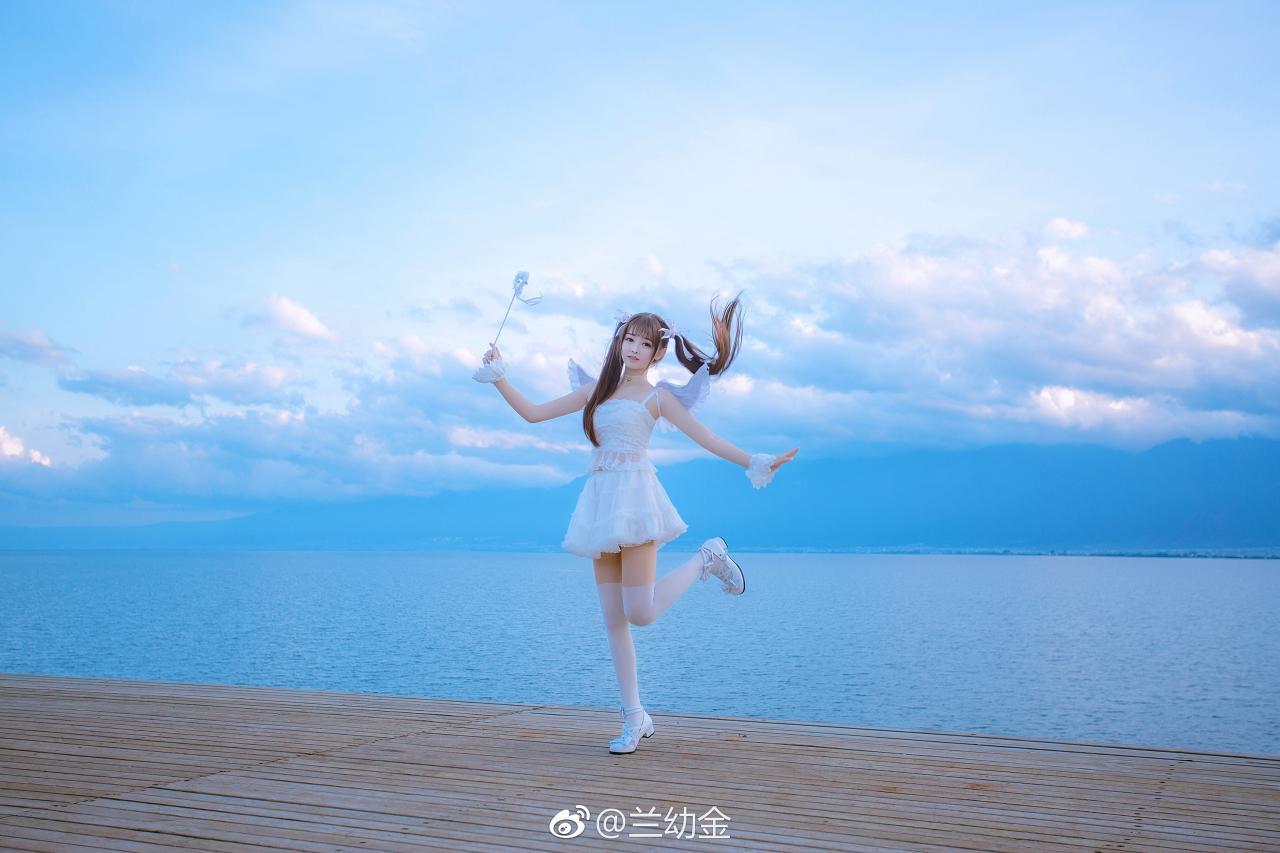 Chinese cute model - Cosplay Little Playful Angel Girl