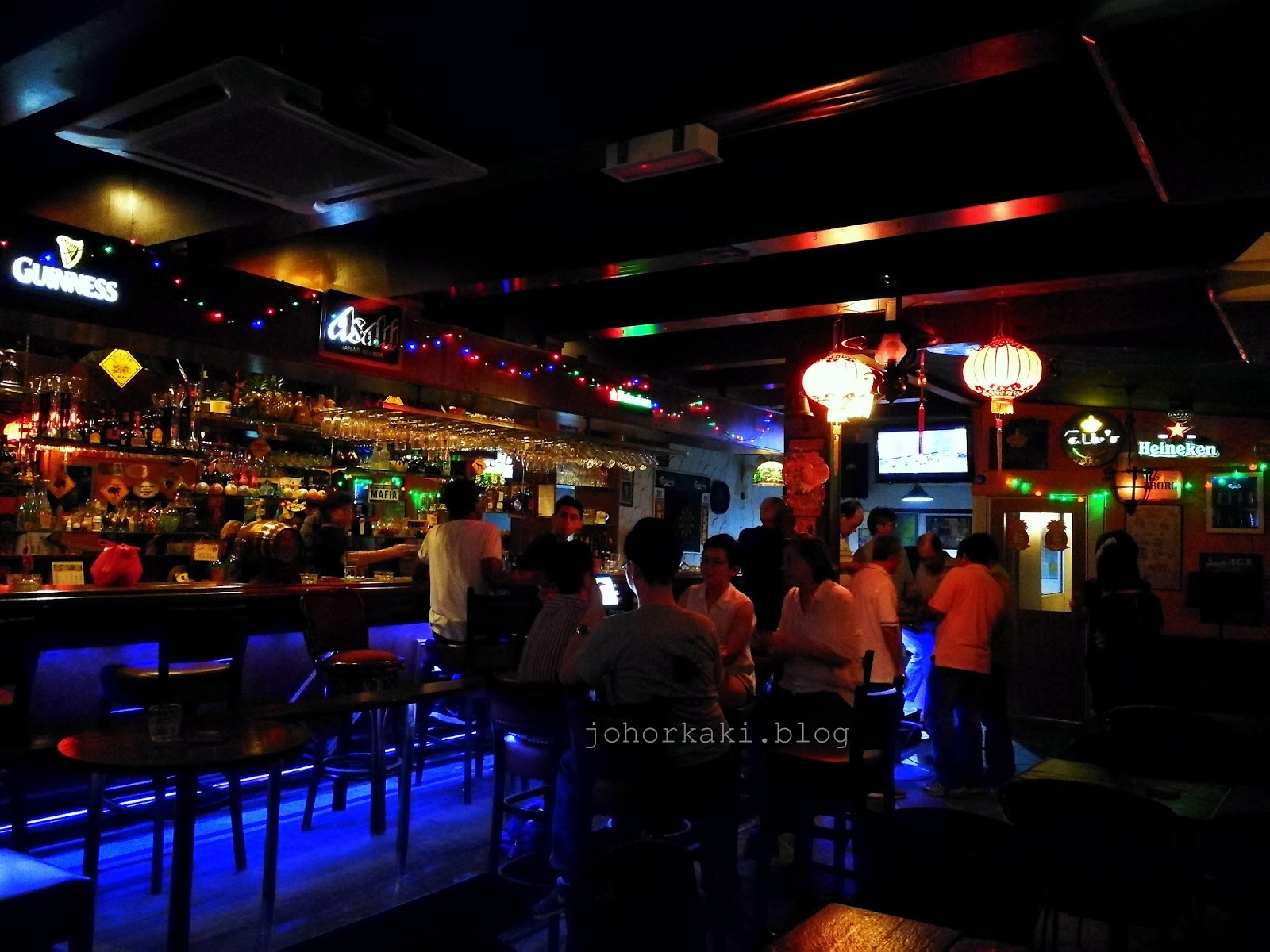 Bert's Keller Last Old English Pub in Johor Bahru Tony Johor Kaki