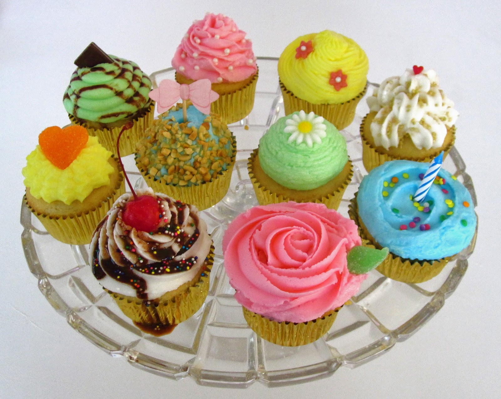 {VIDEO} How To Decorate Fun & Professional Cupcakes At Home Cupcakes 101 Quick, Easy Tips