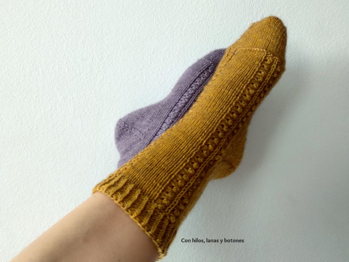 Con hilos, lanas y botones: Celebration Socks (Winters Weather Knits)