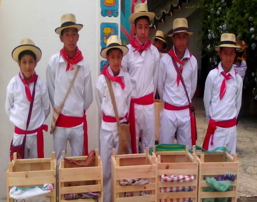 Cultura de Cunén Traje tipico del hombre Cultura de Cunén Traje tipico del hombre
