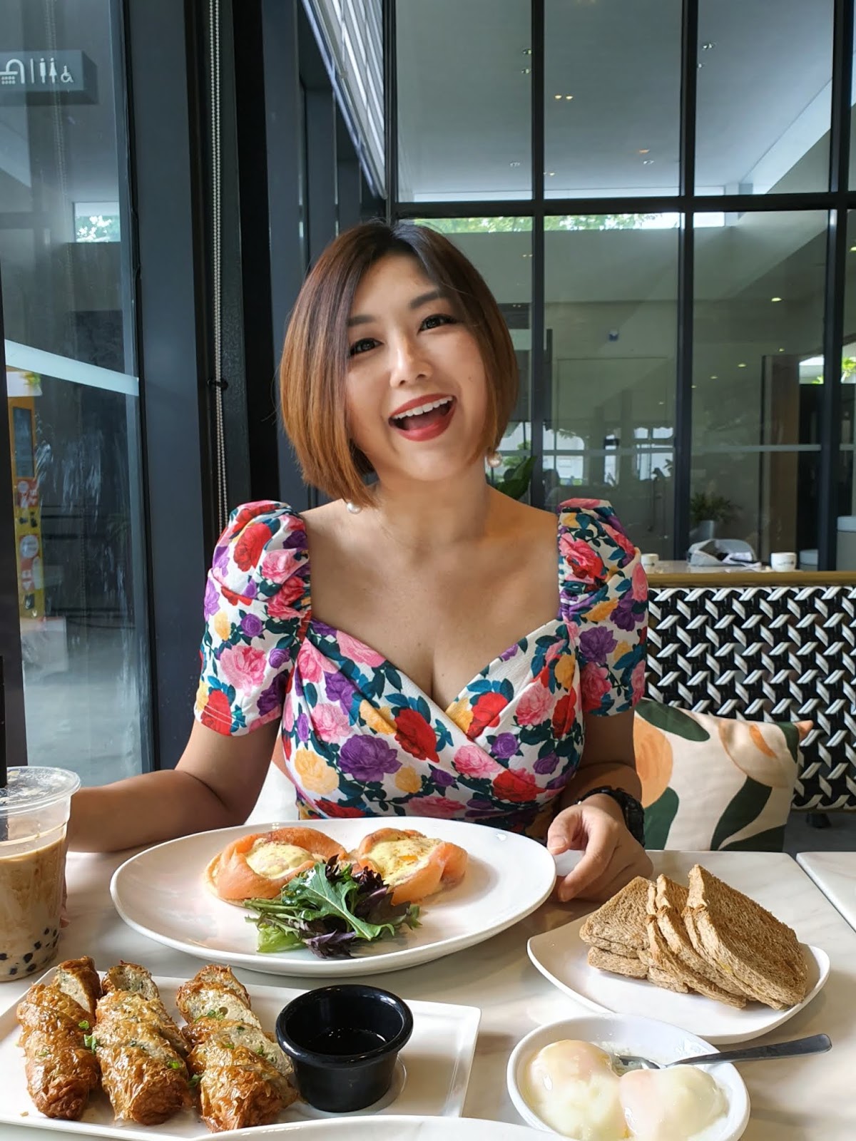 I promise I will go jog today Hub and Spoke cafe at Changi T2