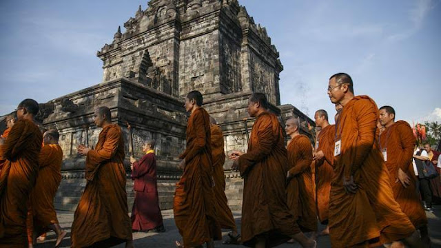 A little history about Borobudur temple in Indonesia