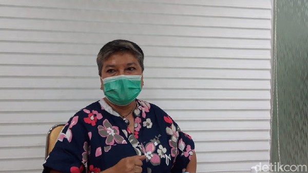 Ribka Tjiptaning Ungkap Dimarahi Sekjen PDIP Gegara 'Tolak Divaksinasi' Ribka Tjiptaning Ungkap Dimarahi Sekjen PDIP Gegara 'Tolak Divaksinasi'