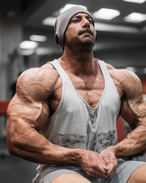 South African bodybuilder Noel Deyzel (2)  LaptrinhX / News