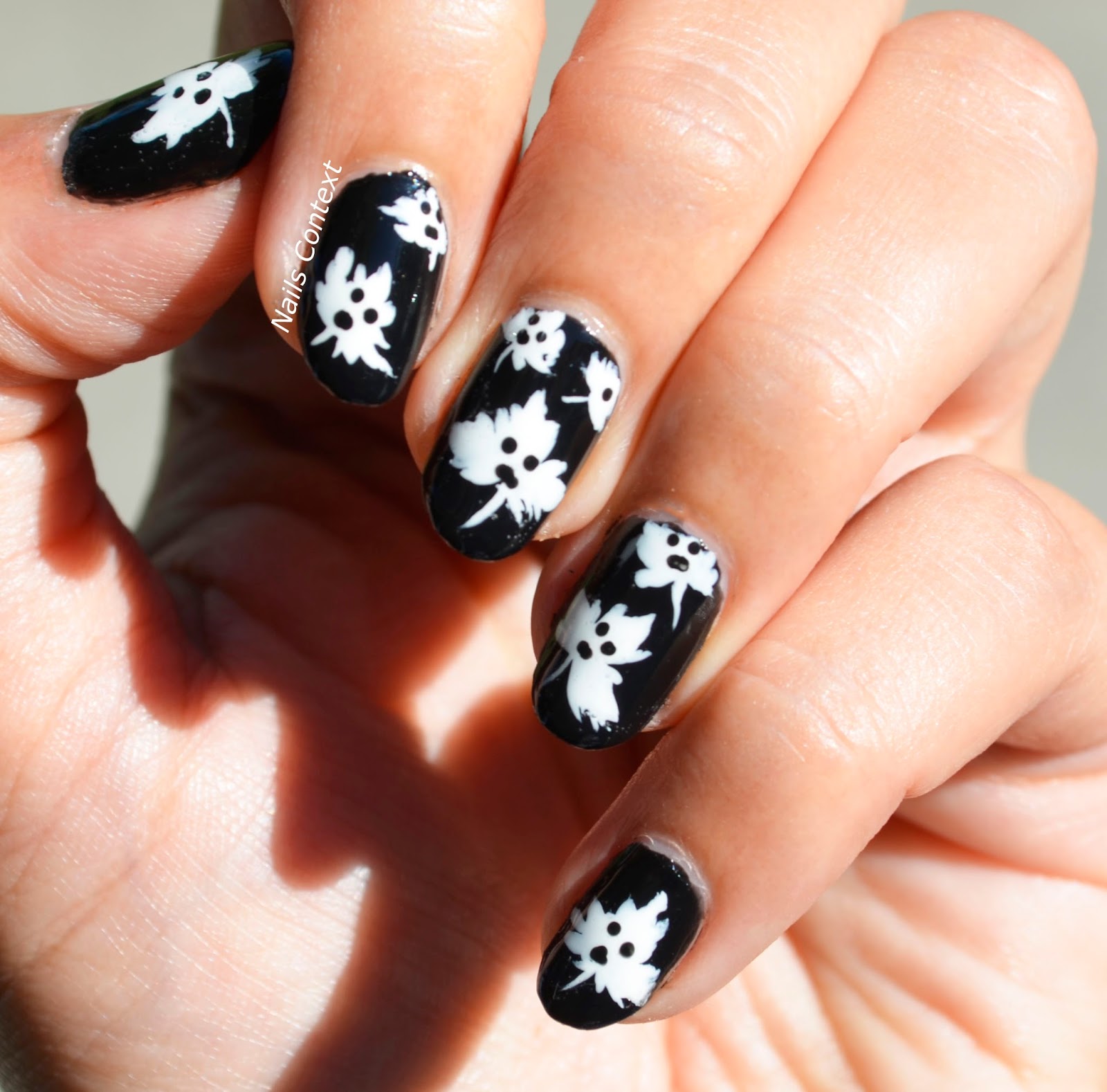 Nails Context spOOky Leaf Nails