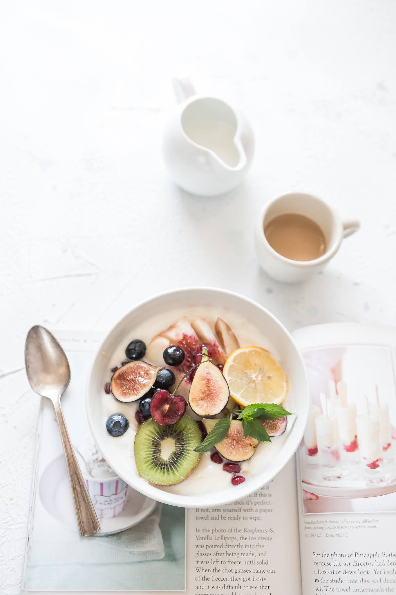 desayuno yogur fruta receta