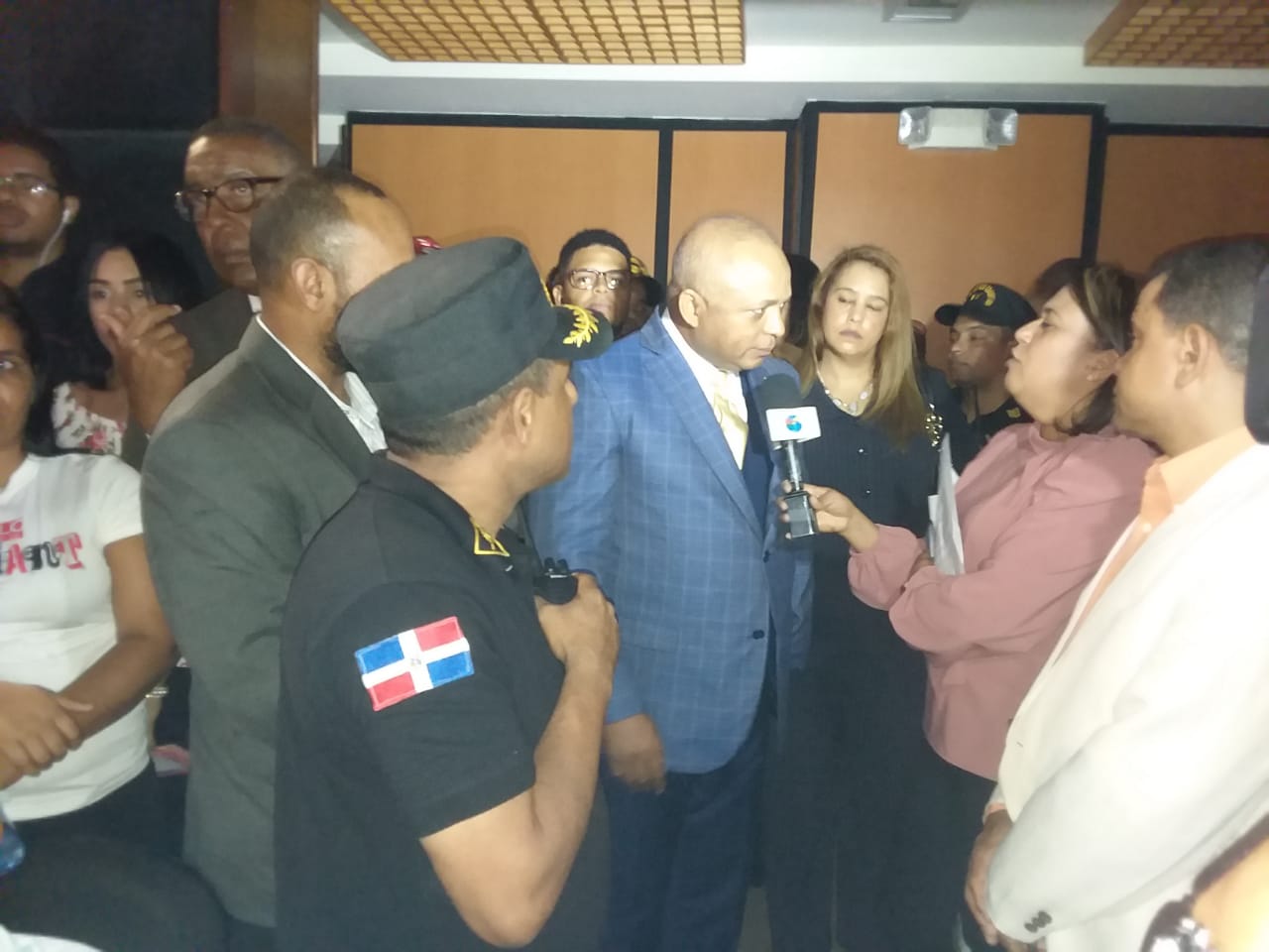 Dr. Manuel Valdez lanza candidatura presidencial independiente por la