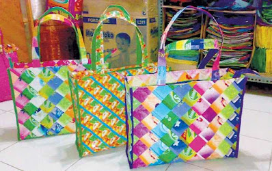 tas dari plastik kemasan Ide Bisnis, 7 Kerajinan Tangan Dari Barang Bekas ini Bisa Dijual Mahal Loh