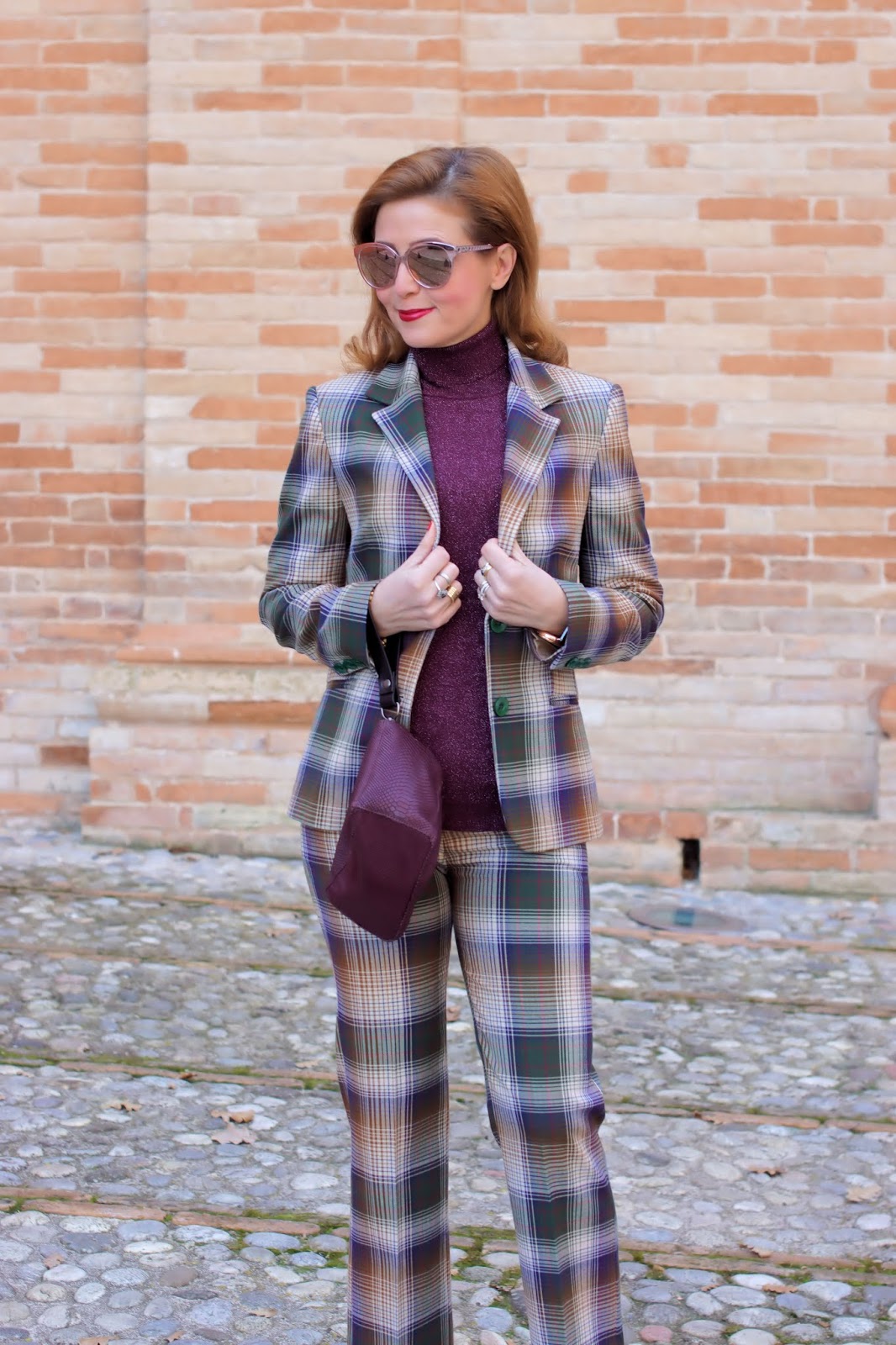 How to wear a plaid suit on Fashion and Cookies fashion blog, fashion blogger style
