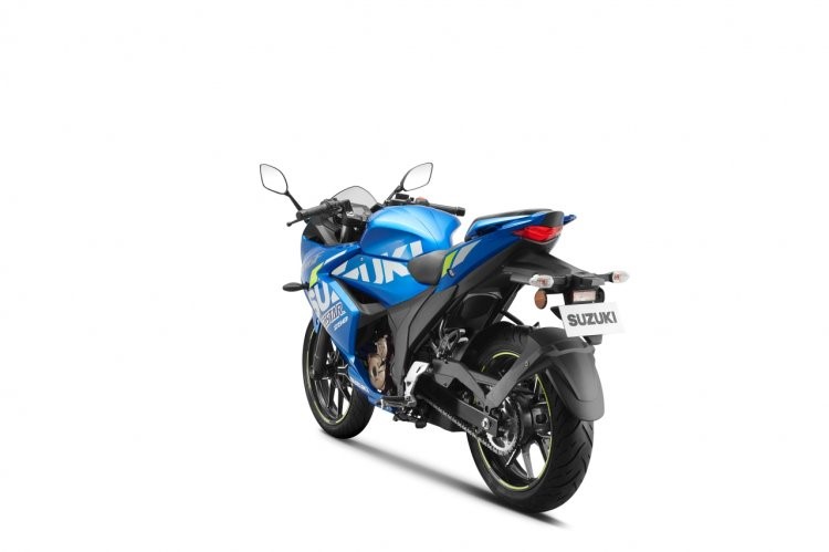 29+ Suzuki Gixxer Sf Motogp Edition Black PNG