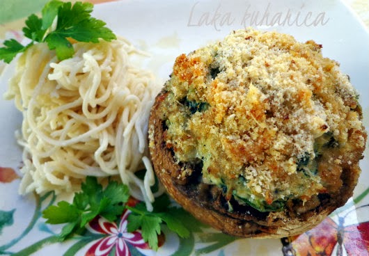 Stuffed mushrooms and Chow Mein noodles by Laka kuharica: unusual gourmet food fusion.