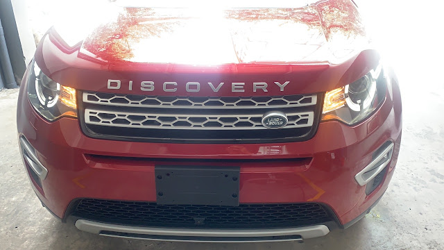 Gia Xe Oto Land Rover Discovery SPort HSE Luxury 2.0Lit Màu Đỏ Bao Nhiêu tiền