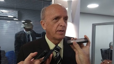 Secretário de Saúde descarta retorno às aulas presenciais