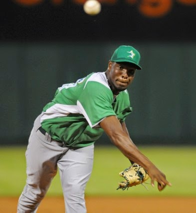 Estrellas Orientales derrotan a los Gigantes del Cibao.