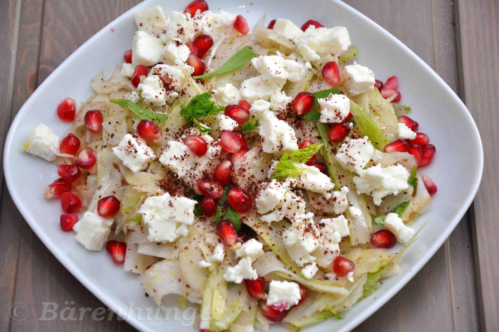 Fenchel Feta Salat mit Granatapfelkernen und Sumach | Bärenhunger Fenchel Feta Salat mit Granatapfelkernen und Sumach | Bärenhunger