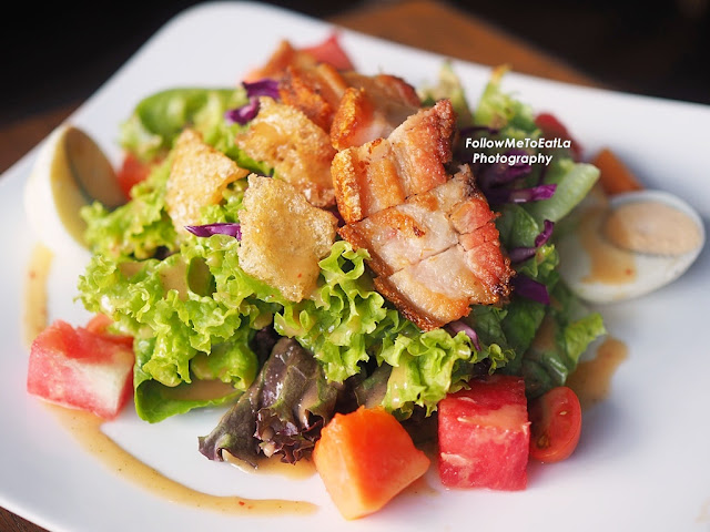 Signature Roast Pork Salad  RM 26