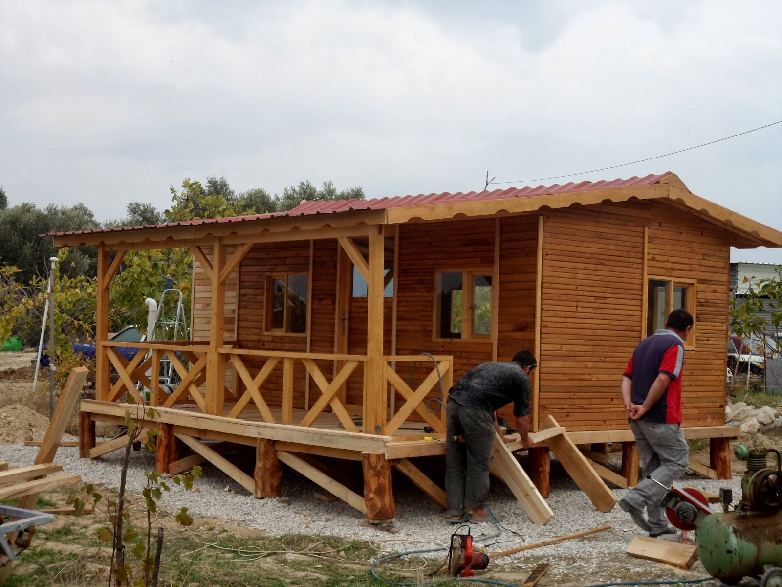 Polat Kereste 27 m2 labri verandalı ahşap ev