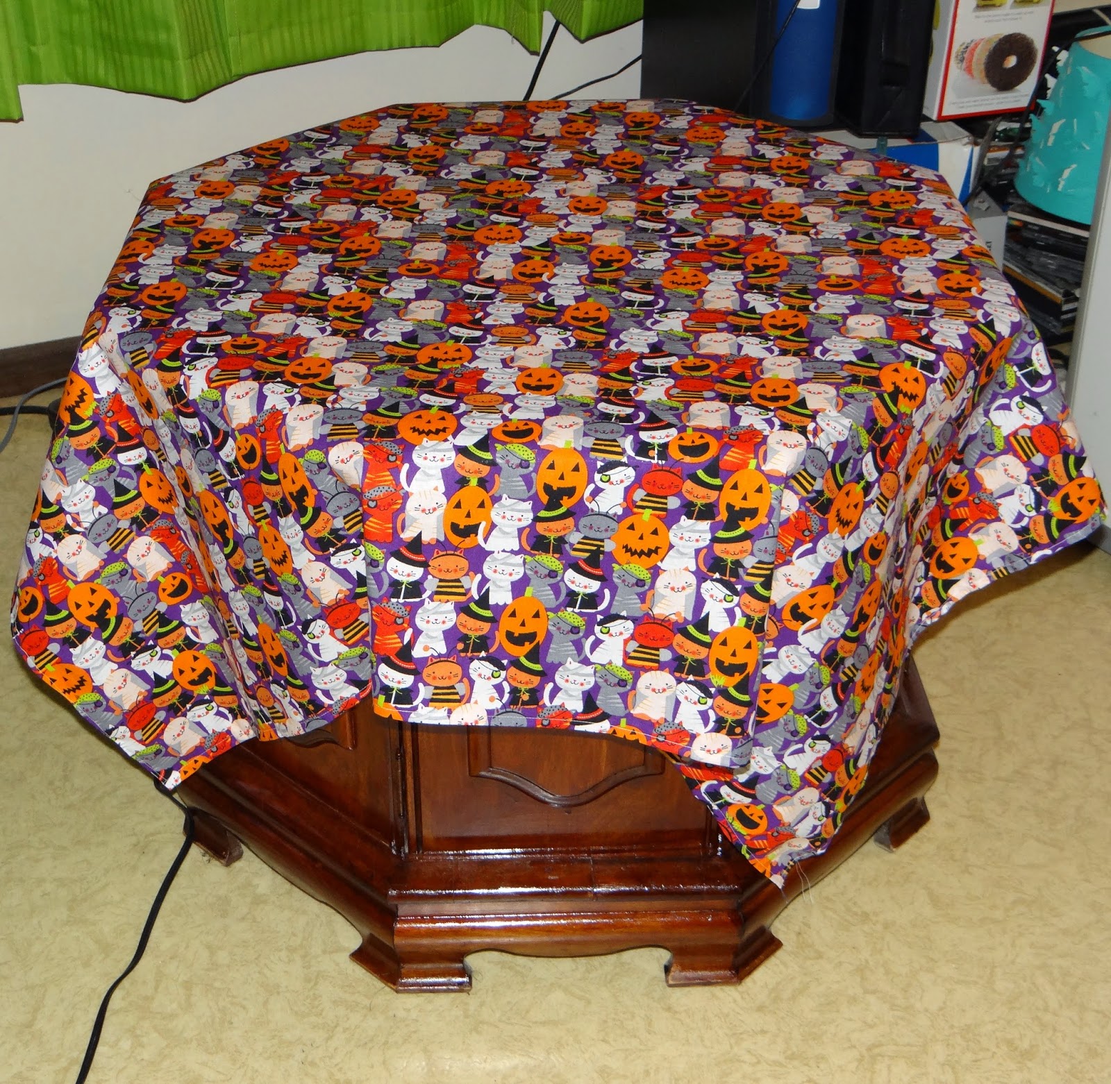 Amber's Craft a Week Blog Halloween Tablecloth