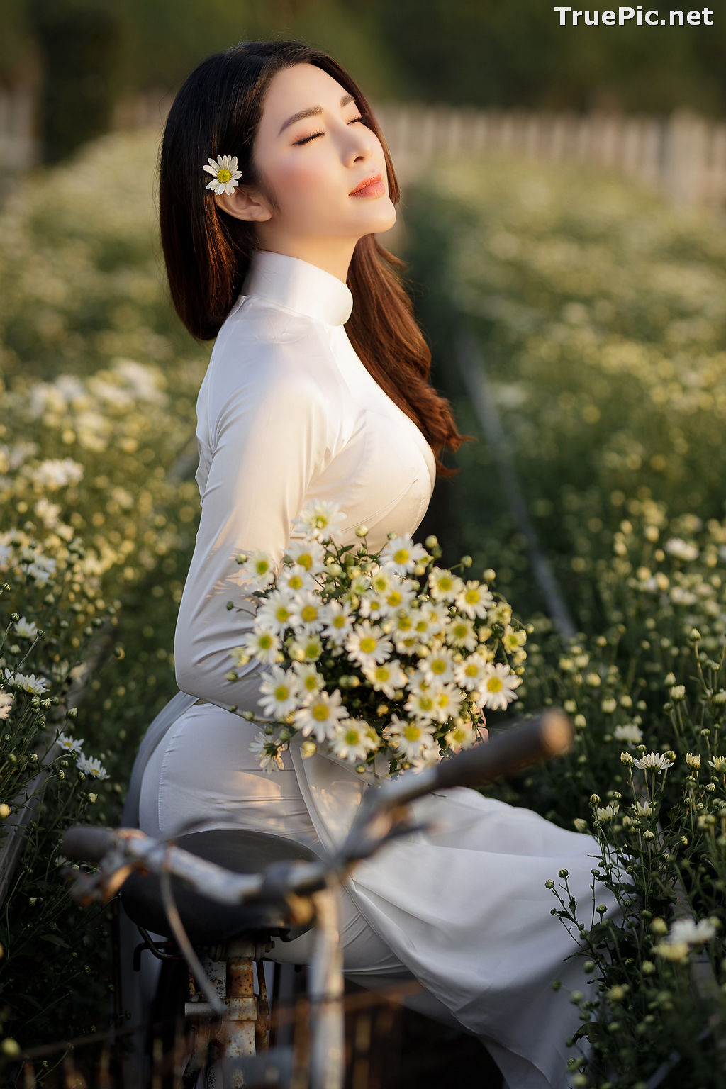 Image The Beauty of Vietnamese Girls with Traditional Dress (Ao Dai) #5 - TruePic.net - Picture-22