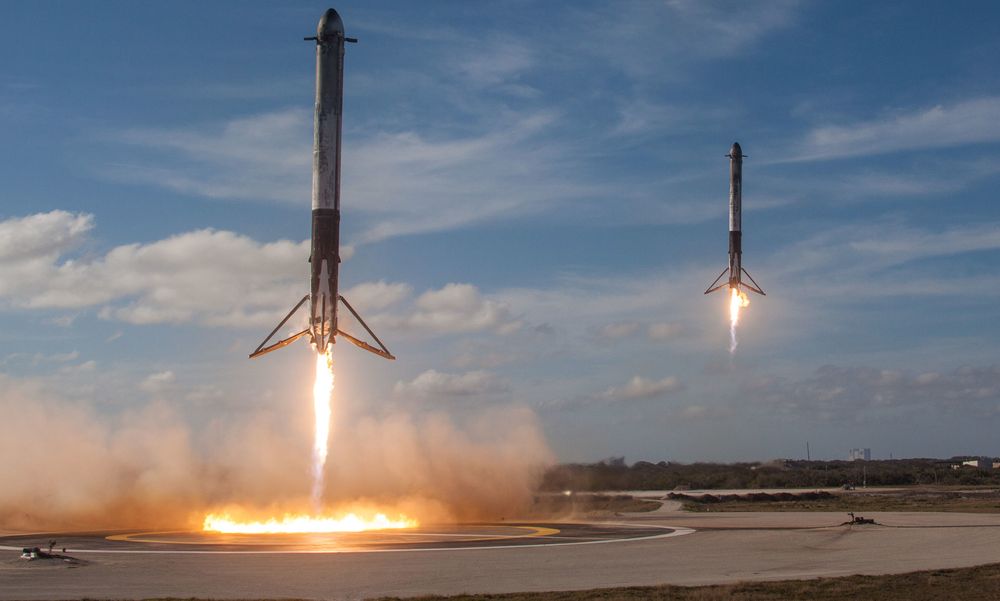 SpaceX’s Falcon land at the Kennedy Space Center