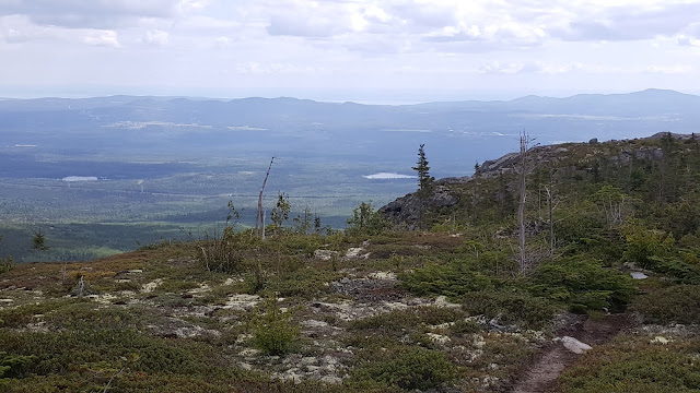 Vue à partir du sommet de l'Ours (sentier Pioui)