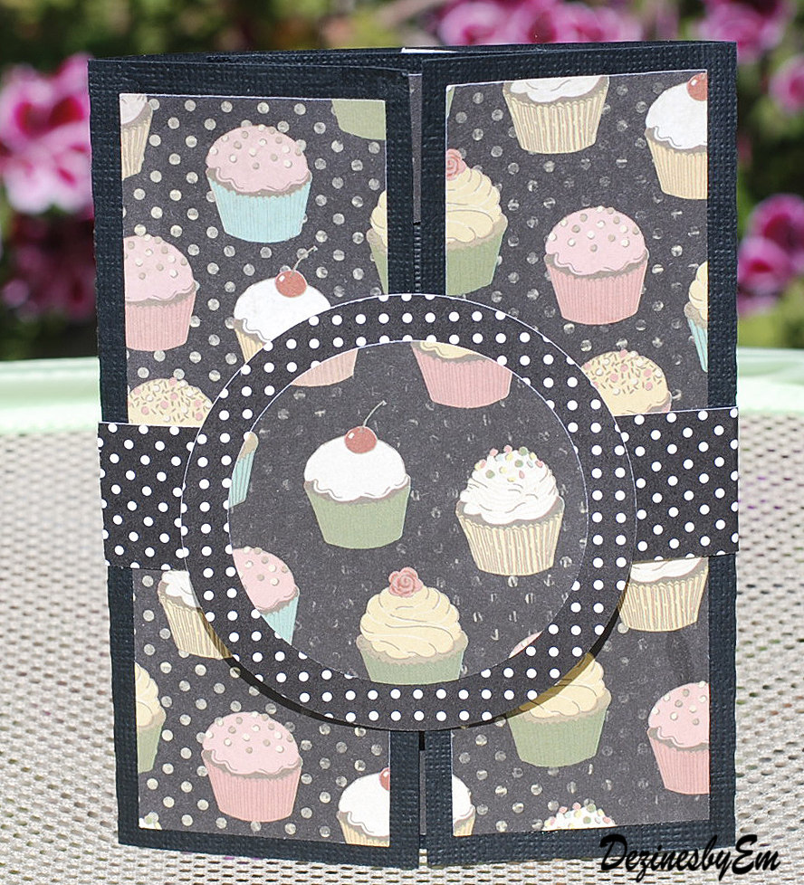 Dezinesbyem Gatefold Shutter Card
