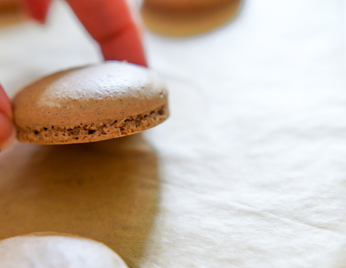 How to Make Mexican Chocolate Macarons, when are macarons done?