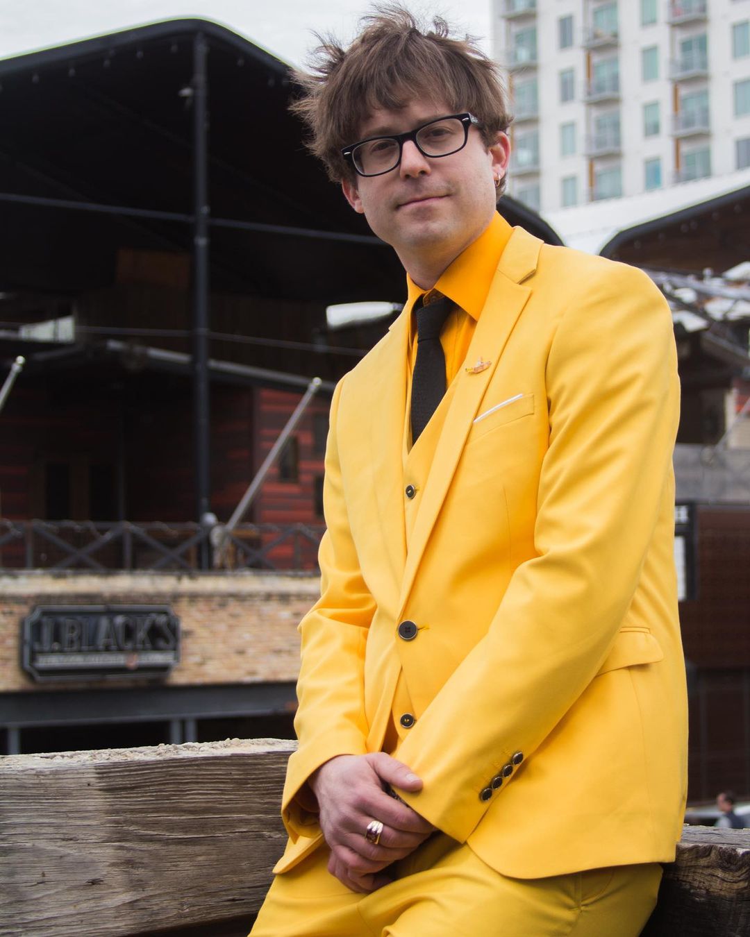 Independent Music News on SRL | Discover The Last Bees | The Indie Music Press Release Board - Pop Indie Music Press Releases (December 2020) - Discover the best emerging, underground & upcoming Pop artists, bands & labels with news updates announcing the latest music releases, live events/gigs, concert/tour dates, & other entertainment stories, articles & headlines from your favorite indie Pop performers & entertainers daily on SRL News.