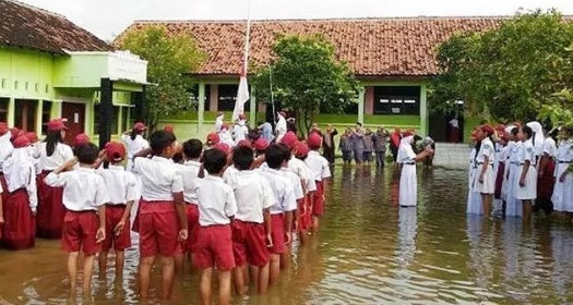 Tata Tertib Sekolah Pengertian Tujuan Fungsi Faktasantuy Com Tata Tertib Sekolah Pengertian Tujuan Fungsi Faktasantuy Com