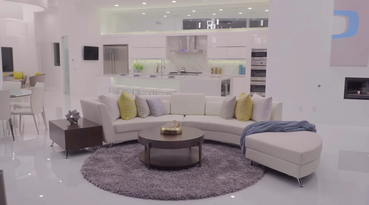 32 Photos vs. Palm Springs, CA Luxury Home Interior Design Tour By Brian Foster