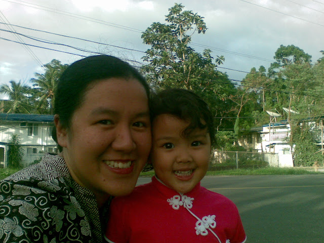 Kecil & Mama waiting for the bus